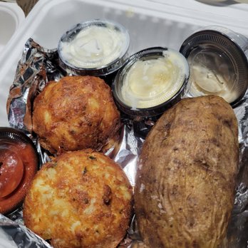 Brew River Restaurant & Bar - Double Crabcake plater with 'tater and cole slaw - Seafood Near Me - Salisbury, Maryland
