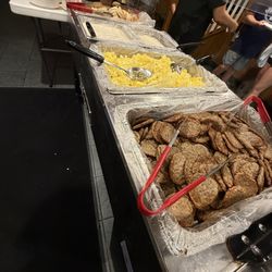 Santas Lodge - Simple complimentary breakfast bar
