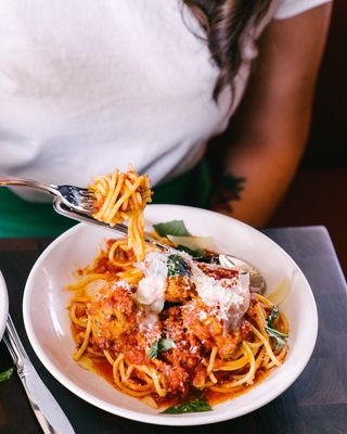 Federal Pizza by null