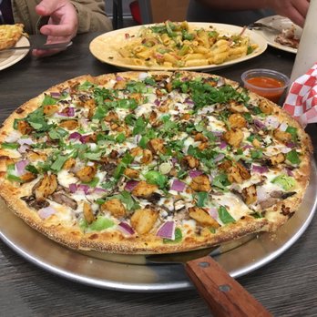 Pizza Twist - Chicken tikki masala MD - Pizza Near Me - Clovis, California