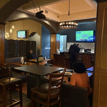 Pinocchio's Pizza - Inside - bar area - Pizza Near Me - Pasadena, California
