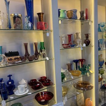 Johns Road Antique Mall - Glassware vases - Antiques Near Me - Boerne, Texas Johns Road Antique Mall - Glassware vases - Antiques Near Me - Boerne, Texas