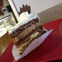 Doceria Alteza - Bolo de Trufa com Maracujá