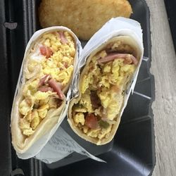Tainos Bakery And Deli