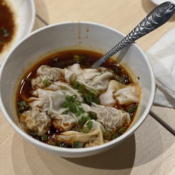 Shanghai Taste - Spicy wonton in chilli oil - Shanghainese Near Me - Plano, Texas
