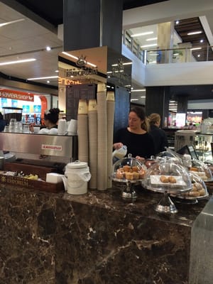 THE COFFEE EMPORIUM - Lake Entrance Rd, Shellharbour City Centre New