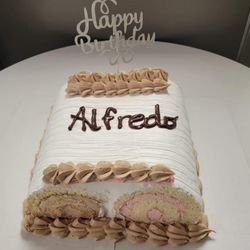 US 5 Grocery - Delicious cake rolls