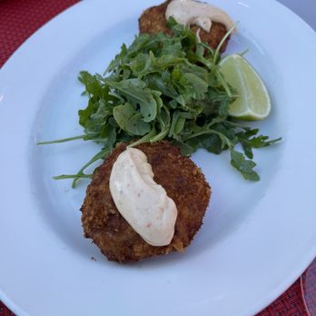 Mustards Grill - Dungeness Crab Cakes - New American Near Me - Napa, California