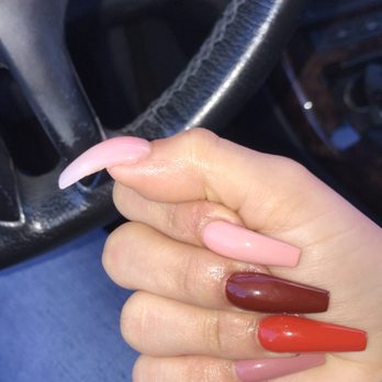 Molo's Nail - Nail Technicians Near Me - El Monte, California