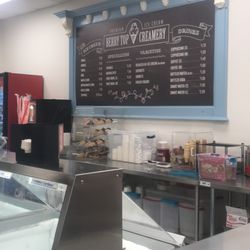Berry Top Creamery - Very clean and reasonable pricing!