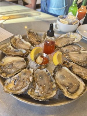 Pearlz Oyster Bar by null