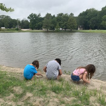 Tom Sawyer's RV Park - Pond behind campsites - Campgrounds Near Me - West Memphis, Arkansas