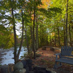 Campfire and swing with peaceful river view!