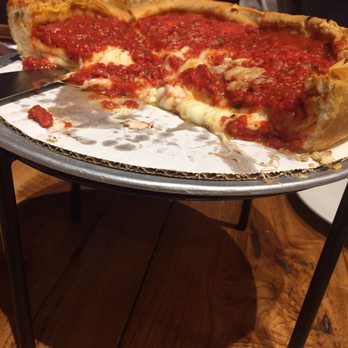 Giordano's - Pizza Near Me - Chicago, Illinois
