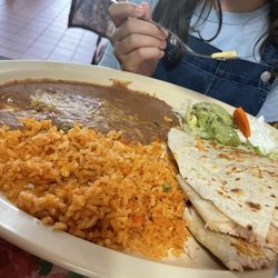 Abarca's Taco Pub - Quesadilla combo