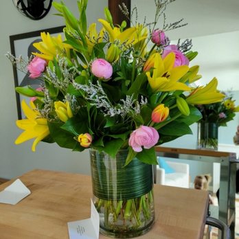 Bee's Flowers - Florists Near Me - San Jose, California