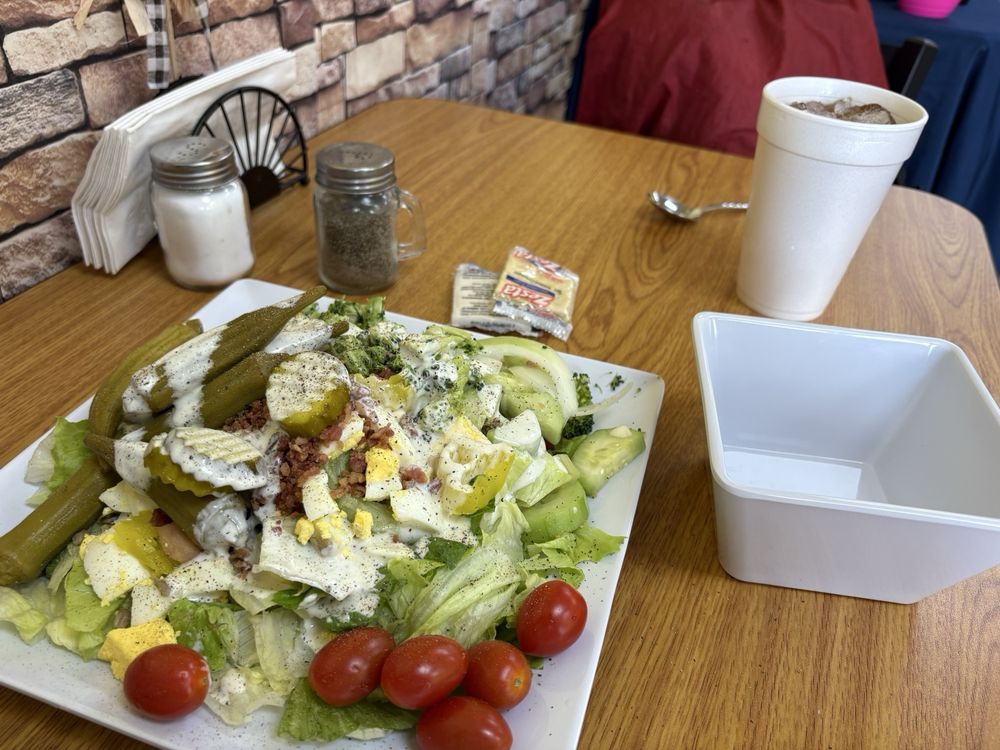 Honey's Bee'Stro Logo