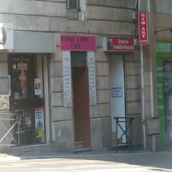 Dance and Sing Café