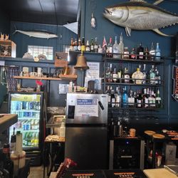 Mohala’s Bayfront Fish & Chips - Bar