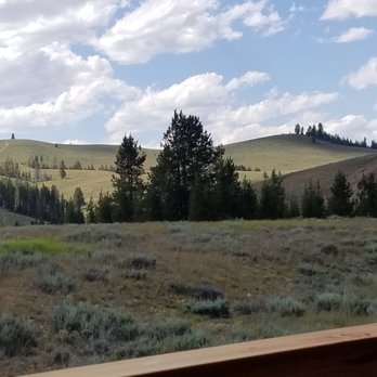 Redfish Riverside Inn - Balcony view - Hotels Near Me - Stanley, Idaho