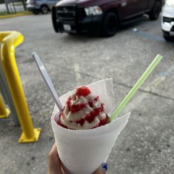 Sno Cone World - Strawberry Cheesecake with cream