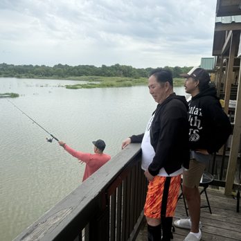 Fishermans Cove Cabins - Accessible to handi-abled! - Vacation Rentals Near Me - Willis, Texas Fishermans Cove Cabins - Accessible to handi-abled! - Vacation Rentals Near Me - Willis, Texas