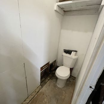 Bluecord Site Solution - Toilet (Before) - Handyman Near Me - Corbin, Kentucky