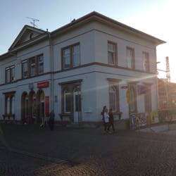 Langen Bahnhof - Das Hauptgebäude