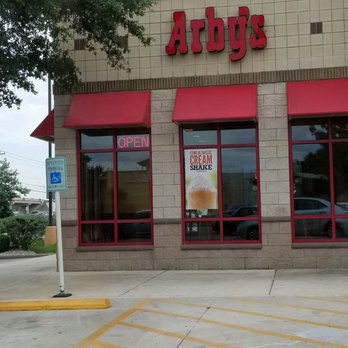 Arby's - Front signage - Sandwiches Near Me - Helotes, Texas