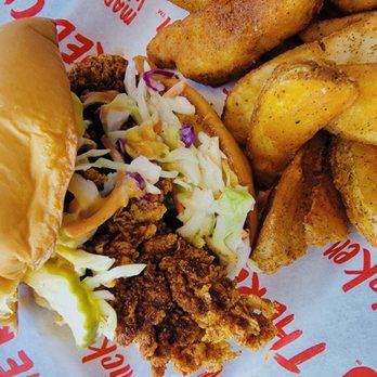 The Red Chickz - Classic Chicken Sandwich Bonfire heat level - Chicken Shop Near Me - Carlsbad, California