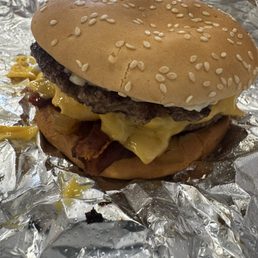 Bacon Cheeseburger