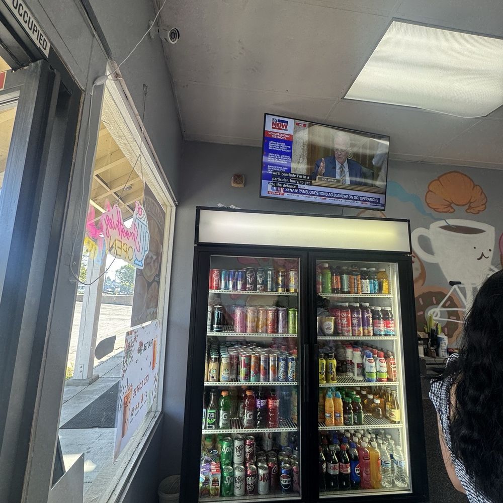 Christy's Donuts - Beverages - Donuts Near Me - Upland, California