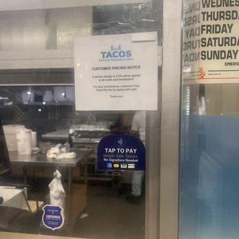 Tacos Estilo Guadalajara - Small print saying they charge a fee for paying with card - Tacos Near Me - Ontario, California