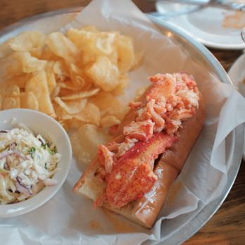 Sam's Chowder House - lobster roll - Seafood Near Me - Half Moon Bay, California Sam's Chowder House - lobster roll - Seafood Near Me - Half Moon Bay, California