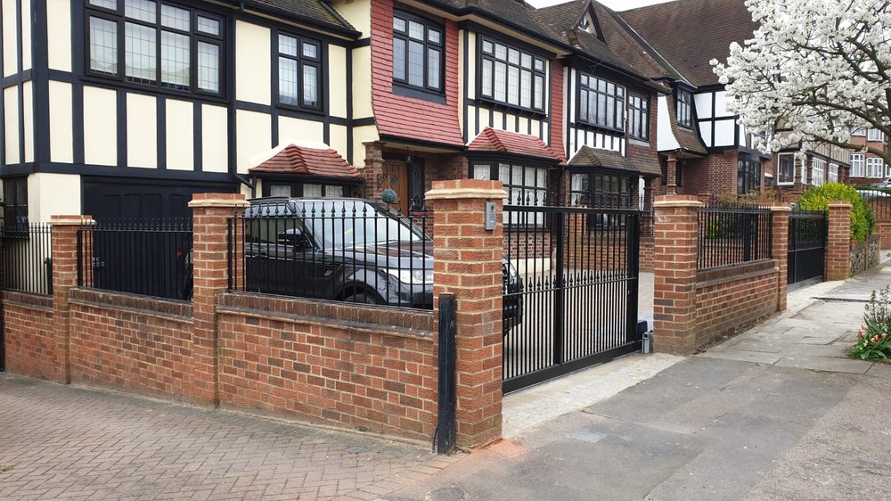 ALL ABOUT GATES AND AUTOMATION LTD 25 Photos gravel lane, Chigwell