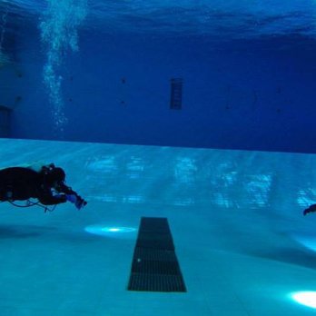 Dive World - Class is in session! - Scuba Diving Near Me - Toronto, Ontario