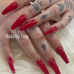 Lady in red!!! Beautiful