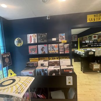 Radio-Active Records - Vinyl Records Near Me - Fort Lauderdale, Florida
