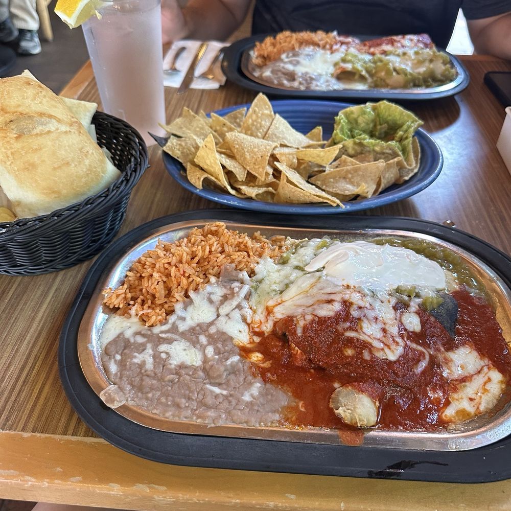 Tomasita's - New Mexican Cuisine Near Me - Santa Fe, New Mexico Tomasita's - New Mexican Cuisine Near Me - Santa Fe, New Mexico