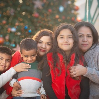 Danny Mendoza Photography - Christmas mini - Event Photography Near Me Danny Mendoza Photography - Christmas mini - Event Photography Near Me