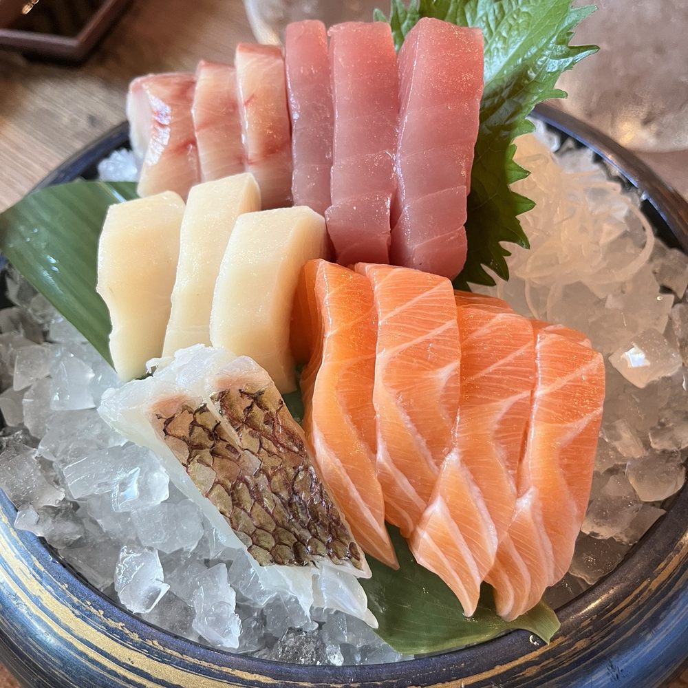 Akami Sushi Bar - Sushi Bars Near Me - Apex, North Carolina