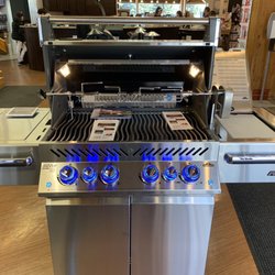 Allen & Petersen Cooking & Appliance Center - Napoleon Brand Grill SEXY!