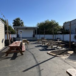 Craft Life Brewing - Beer garden