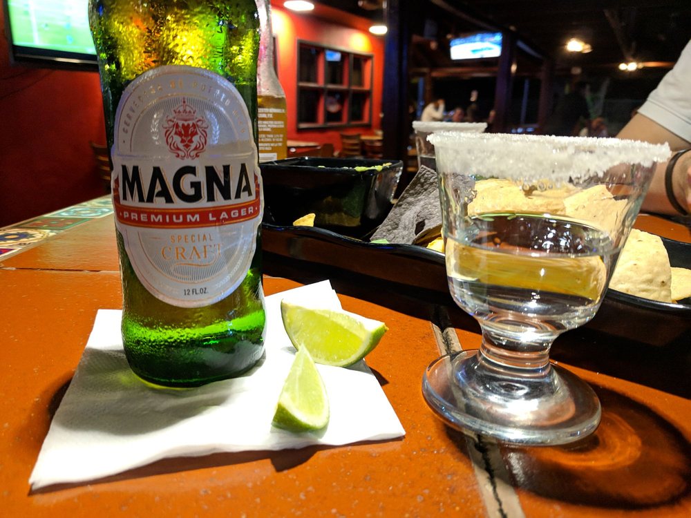 EL DAIQUIRI LOUNGE 29 Photos & 24 Reviews Av. Isla Verde 6267