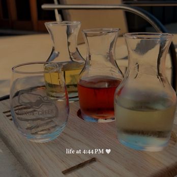 Ashton Creek Vineyard - Wine flight - Wine Tasting Room Near Me - Chester, Virginia