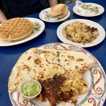 Skylight Diner - Tex-Mex Breakfast, Belgian Waffle, Giant Hand Rolled Water Bagel, Home Fries! - American Near Me - New York, New York