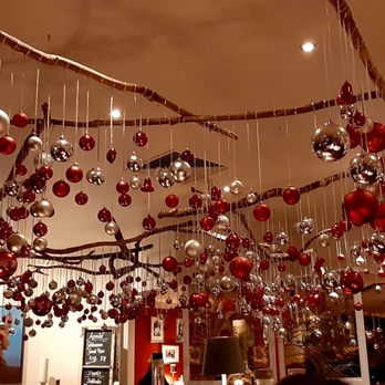 EBERT Restaurant & Bar - Weihnachtsdeko 2022 - German Near Me - Berlin, BE