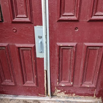 The Lofts at Harmony Mills by Willow Bridge - Broken front doors, with fresh dog urine from being marked! - Apartments Near Me - Cohoes, New York