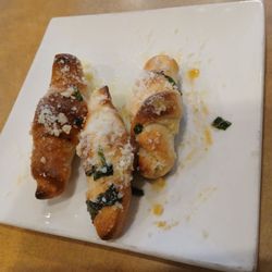 Piazza Presto - Garlic Knots