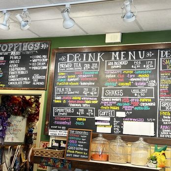 Lin's Hawaiian Snacks - Bubble Tea Near Me - Honolulu, Hawaii